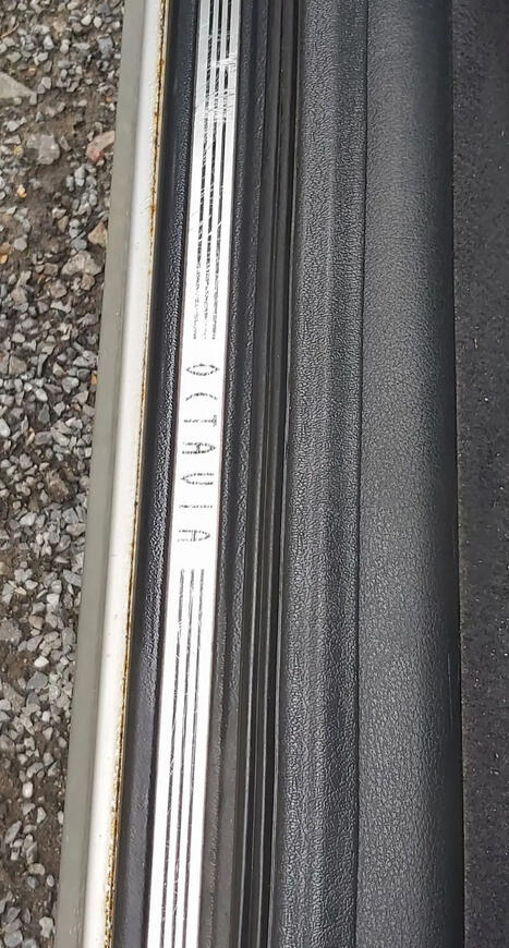 čištění nástupních plastů PO